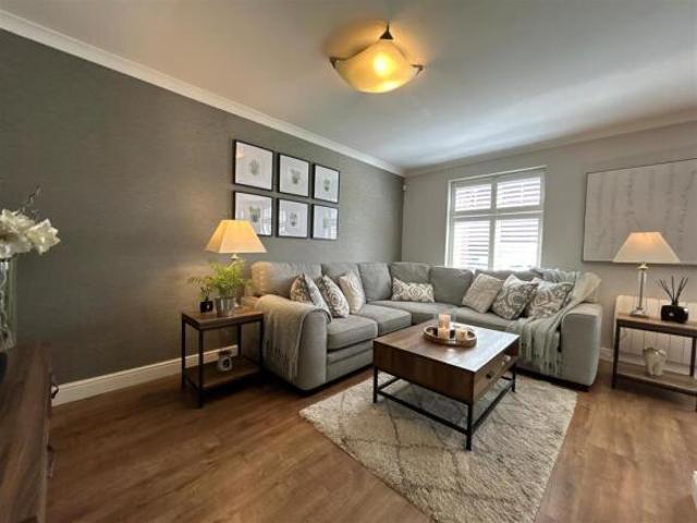 Flat for sale in Georgia, Greater Manchester