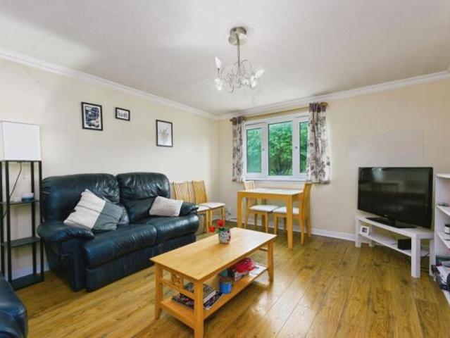 Flat for sale in Anniesland, Scotland