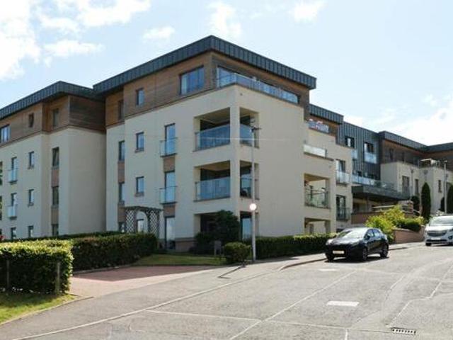 House for sale in Juniper Green, Scotland