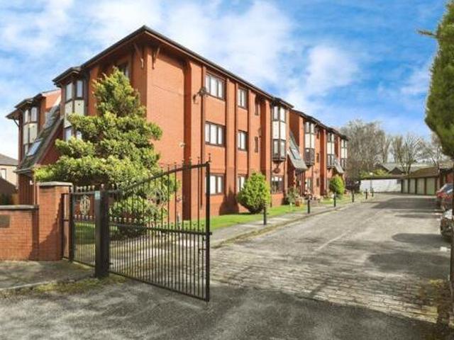 House for sale in Calderstones
