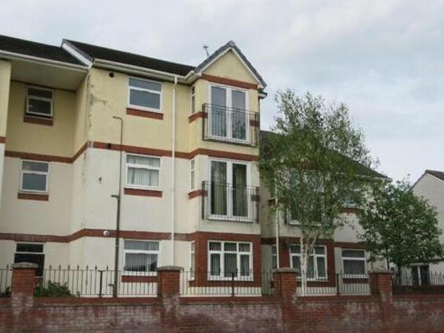 House for sale in Calderstones