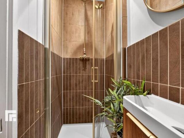 Flat for sale in Pontcanna, Wales