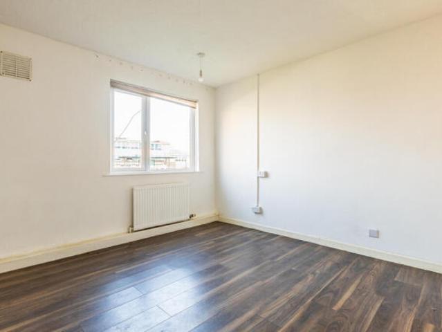 Flat for sale in Feckenham, City Of Bristol