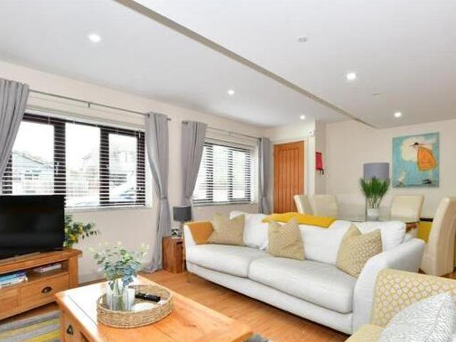House for sale in Littlecote, West Sussex