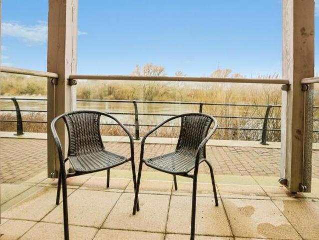 Flat for sale in Hough Green, Two Mills