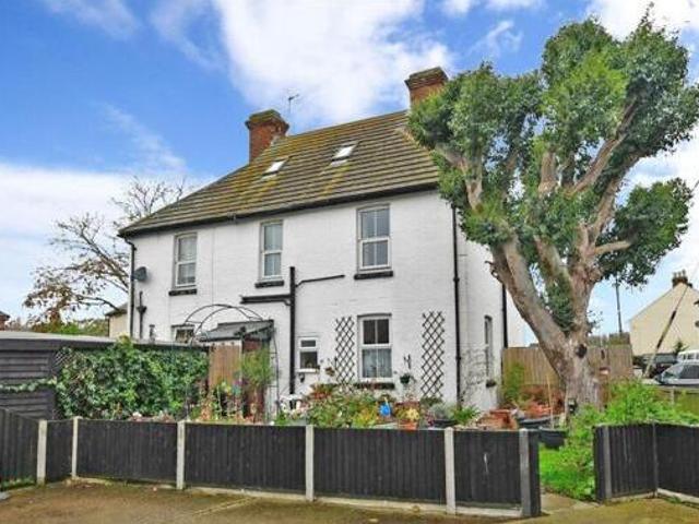 House for sale in Folkestone, Kent