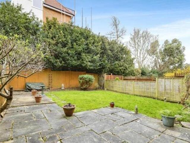 House for sale in Northwood
