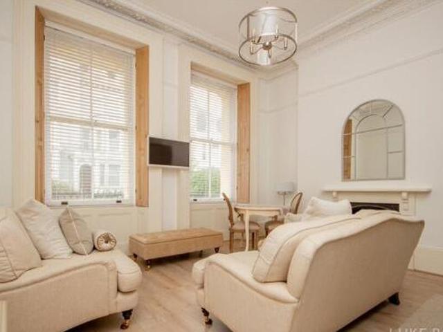 House for sale in Follaton, Strode