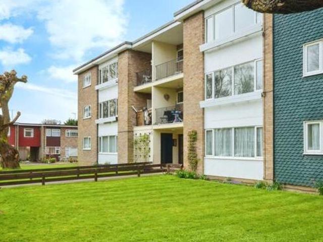 House for sale in Batchworth, Hertfordshire