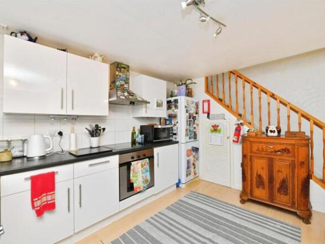 Flat for sale in Mount Wise