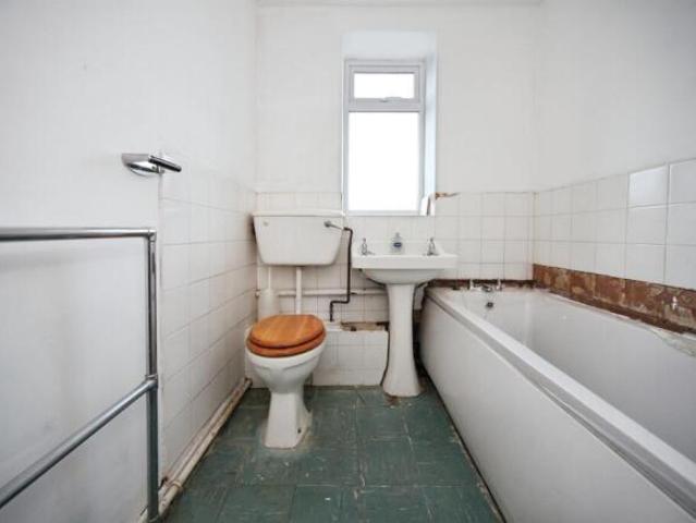 Flat for sale in High Town, Luton