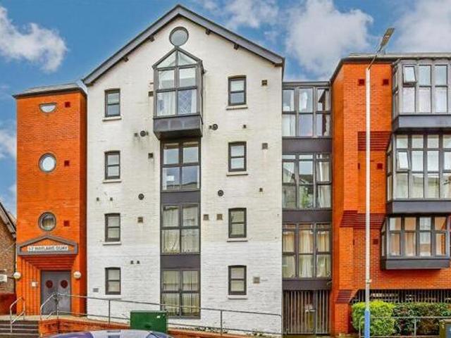House for sale in Brook Street, Bourne Vale