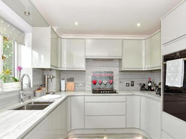 House for sale in Brook Street, Bourne Vale