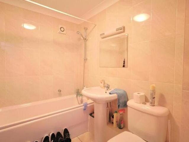 Flat for sale in Westwood Park, City Of Southampton