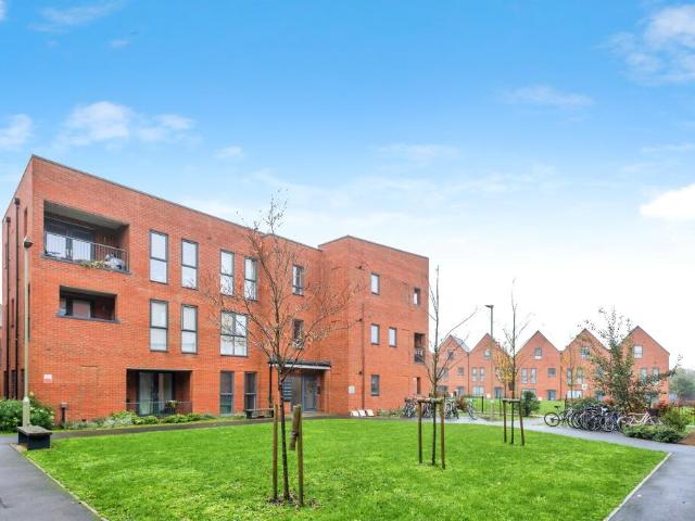 Flat for sale in The Slade, Oxfordshire