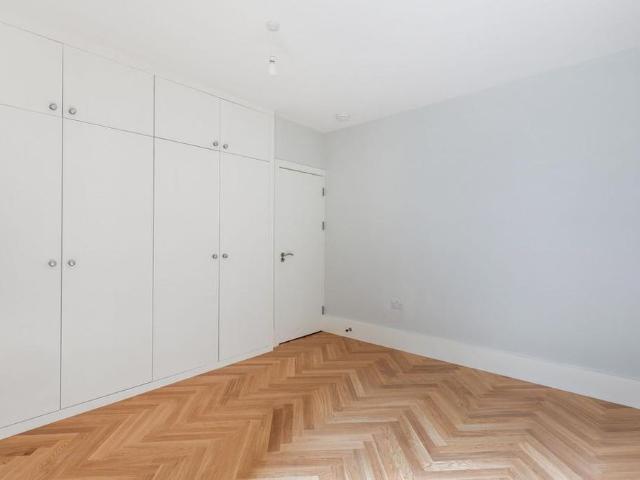 Apartment for rent in St. John's Wood, Greater London