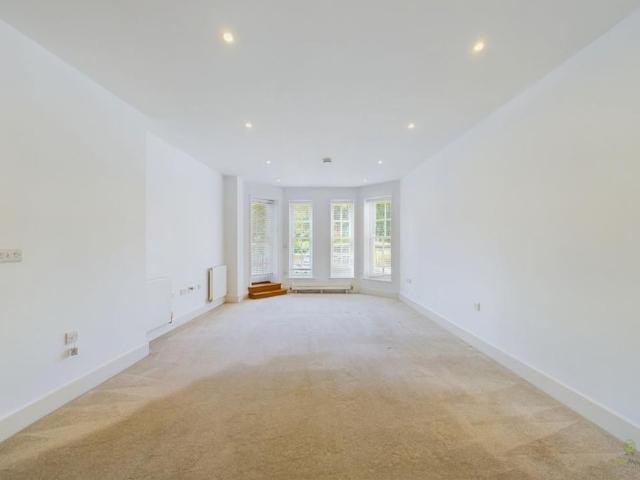 Apartment for rent in The Butts, Kent