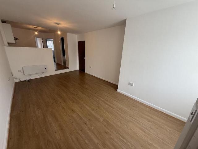 Apartment for rent in Liscard, Wirral