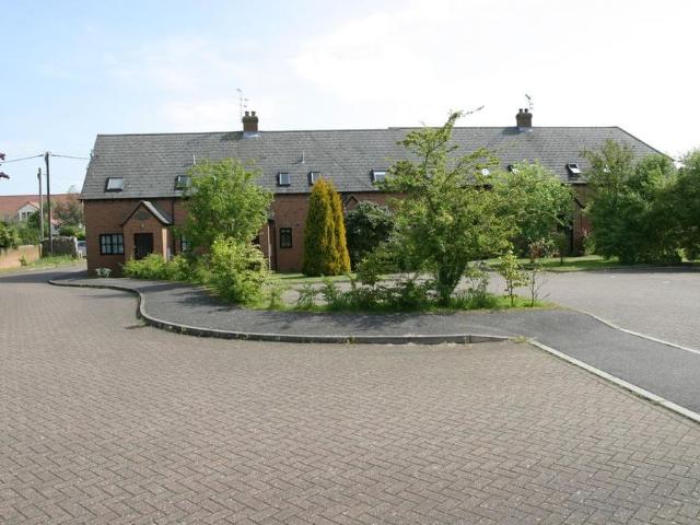 Apartment for rent in Stone with Bishopstone and Hartwell, Stone