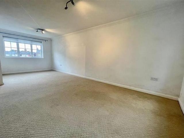 Apartment for rent in Bocking, Chipping Hill
