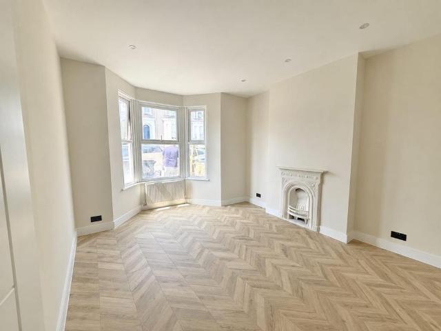 Apartment for rent in London Borough of Croydon, South Norwood