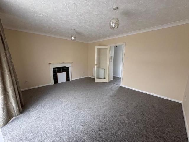 Apartment for rent in Fishersgate, West Sussex