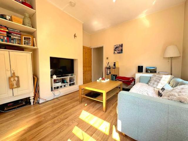 Apartment for rent in Wealdstone, Greater London