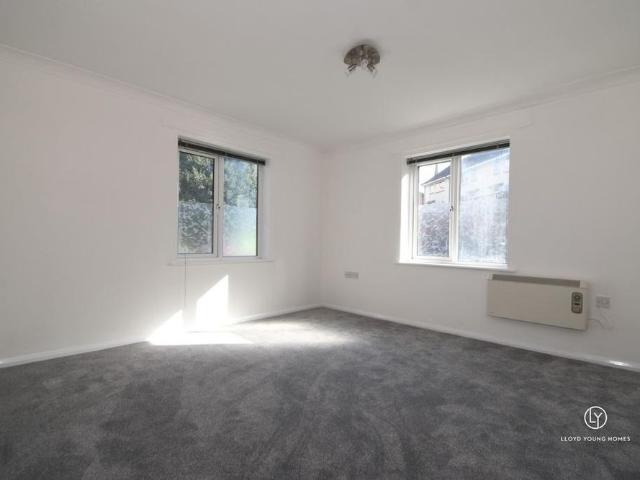 Apartment for rent in Middlecroft, Hampshire