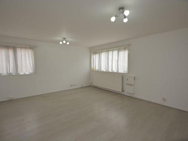 Apartment for rent in London Borough of Hounslow, Greater London