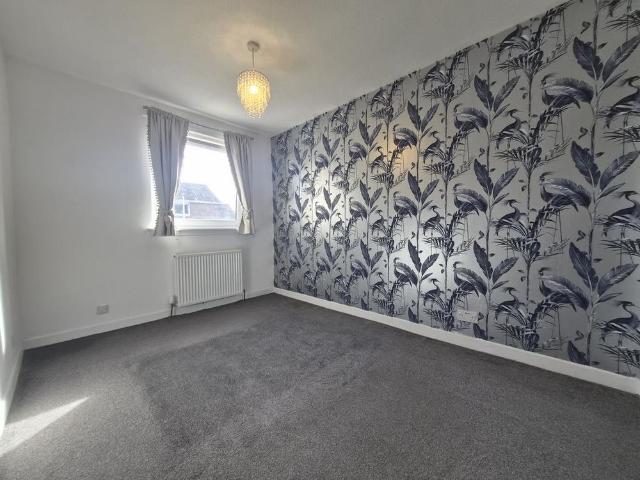 Apartment for rent in Leslie Parks, Caskieberran