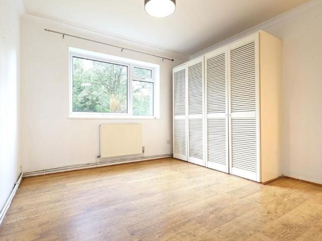 Apartment for rent in Pouchen End, Hertfordshire