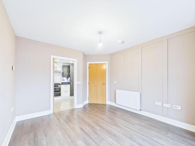 Apartment for rent in Bearsden, Scotland