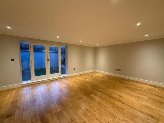 Apartment for rent in London Borough of Ealing, Greater London