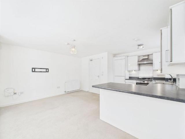 Apartment for rent in Bishopton, Scotland