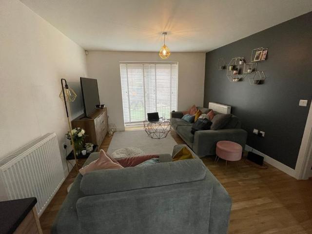 Apartment for rent in Kingsbury CP, Gun Hill