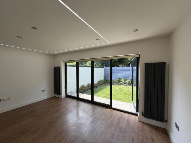 Apartment for rent in Stroud Green, Greater London