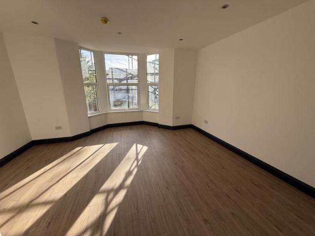 Apartment for rent in Harehills, West Yorkshire