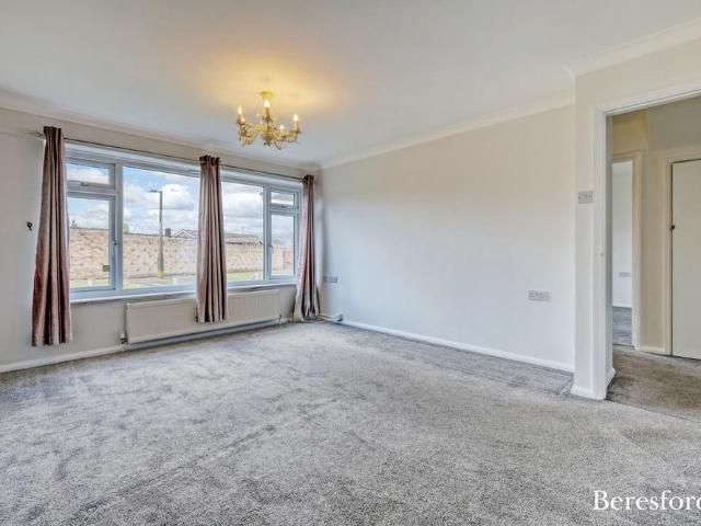 Apartment for rent in Queens Park, Billericay