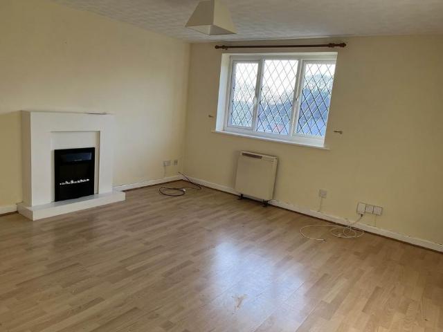 Apartment for rent in Breightmet, Bolton