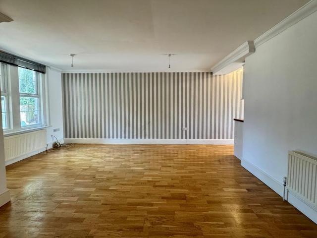 Apartment for rent in Worthing, West Sussex