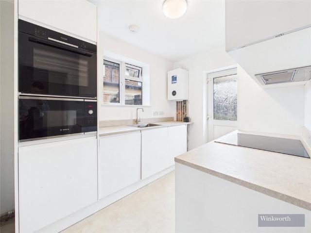 Apartment for rent in Hook, Greater London