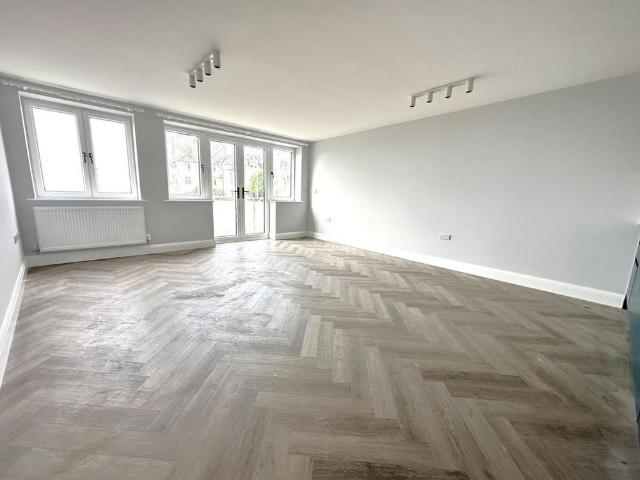 Apartment for rent in Central, Heathlands
