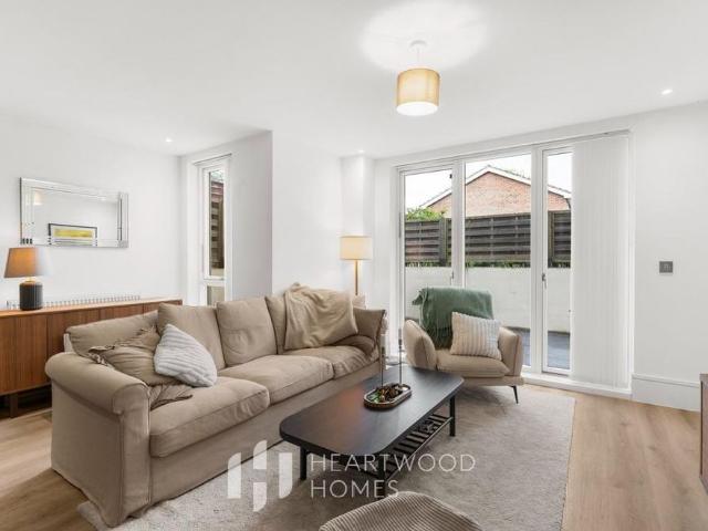 Apartment for rent in St Albans, Five Acres