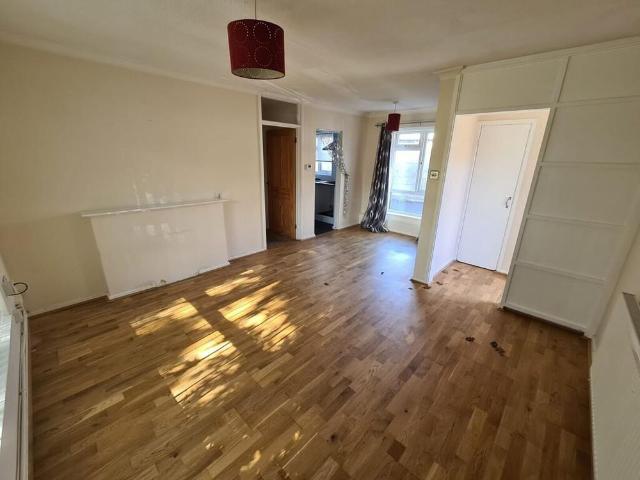 Apartment for rent in Earlham Rise, East Bank