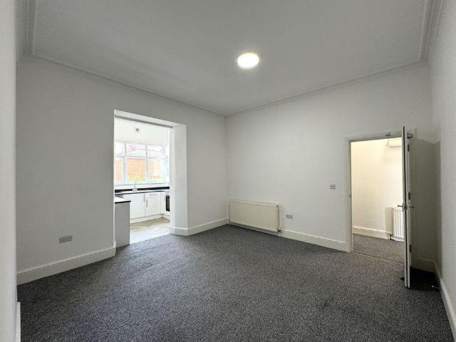 Apartment for rent in Stow Hill, Wales