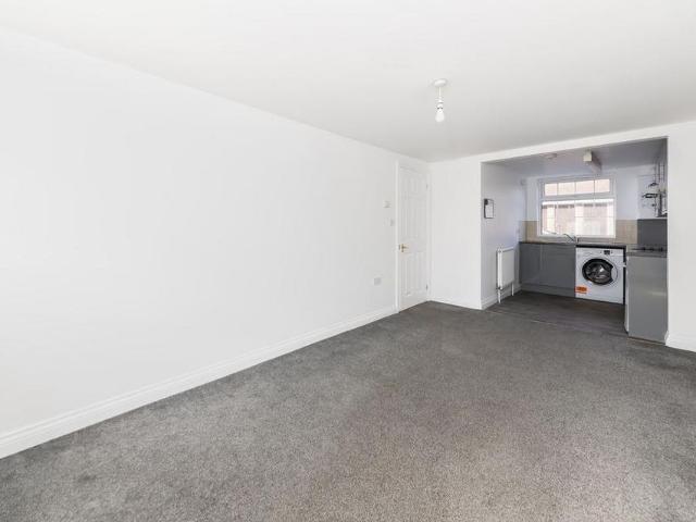 Apartment for rent in Caldecott, Dromore