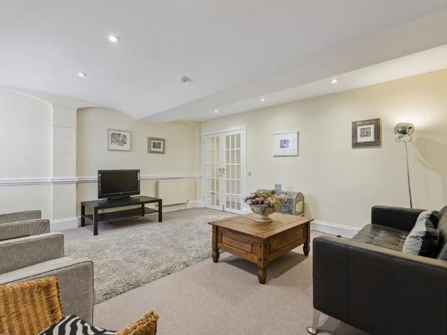 Apartment for rent in Cambuskenneth, Scotland