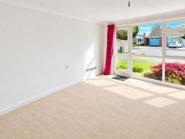 Apartment for rent in Walkford, Highcliffe-on-Sea