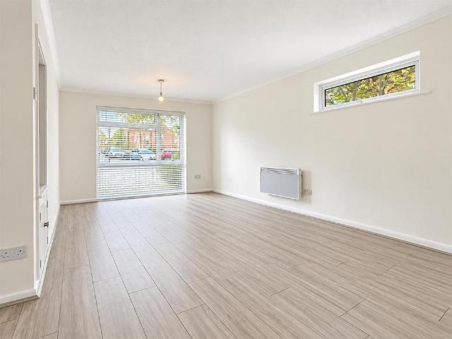 Apartment for rent in Camberley, Surrey Heath