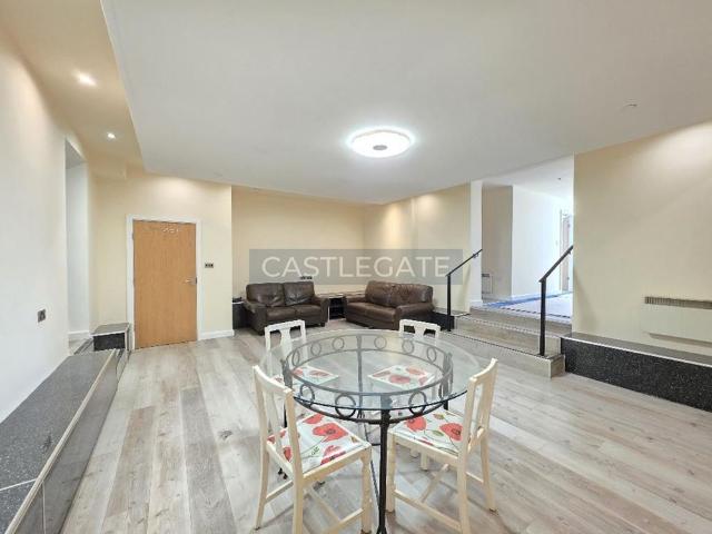 Apartment for rent in Highfields, Huddersfield
